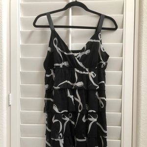 Old Navy Ruffled Skirt Ribbon Motif (Size M)